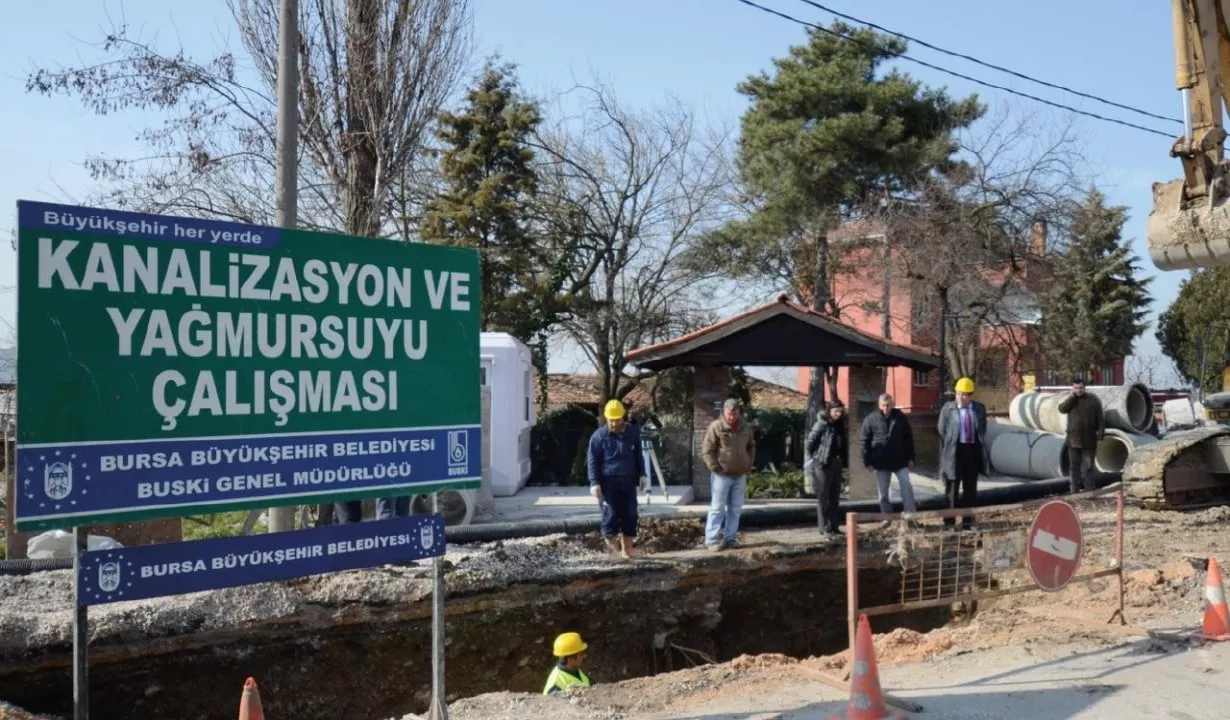 Mustafa Bozbey - BURSA'NIN ALTYAPISI GÜÇLENİYOR - Altyapıyı kentin kalbi olarak görüyor; su, enerji ve ulaşım hatlarıyla birlikte yaşam kalitemizi yükseltiyoruz. Su ve atık su arıtma tesislerimiz, enerji verimliliği projelerimiz ve ulaşım ağımızdaki yenilikçi çözümlerimizle, hem çevreye duyarlı hem de sürdürülebilir bir altyapı oluşturmayı hedefliyoruz.